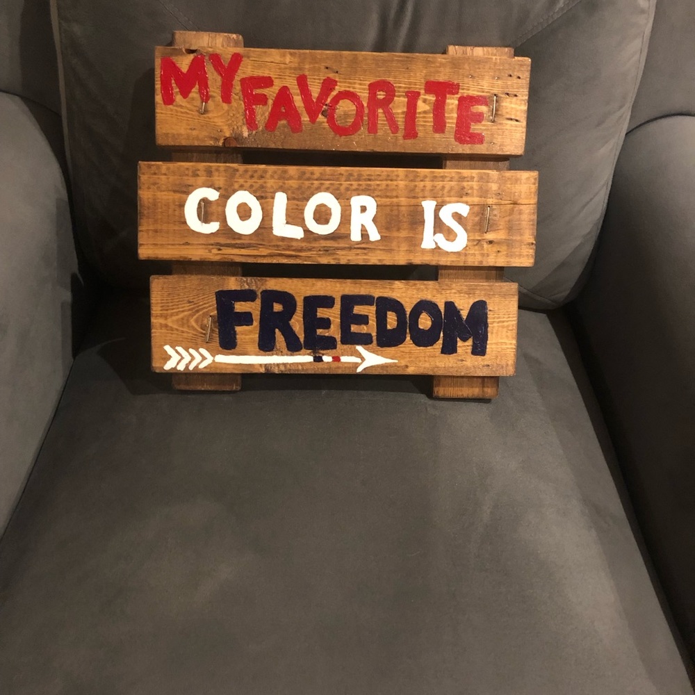 Handmade Freedom Sign - Picture 2 of 4